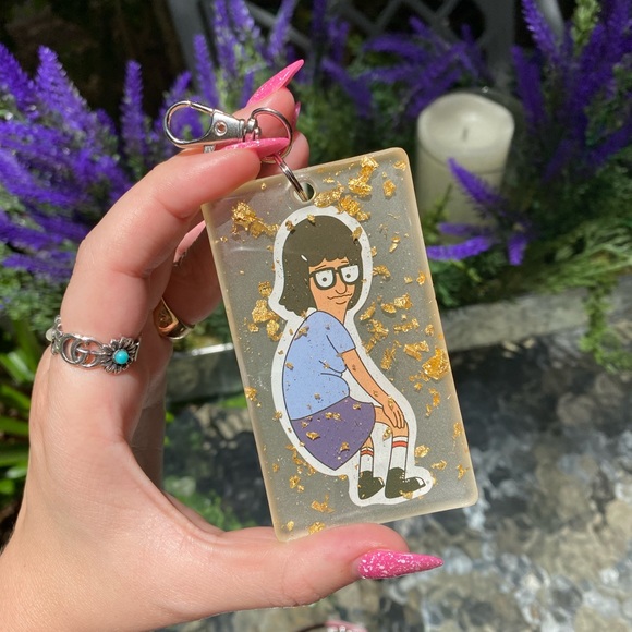 Bob's Burgers Tina Belcher Twerking Dancing & Gold Flakes Keychain Bag Charm - Picture 4 of 16